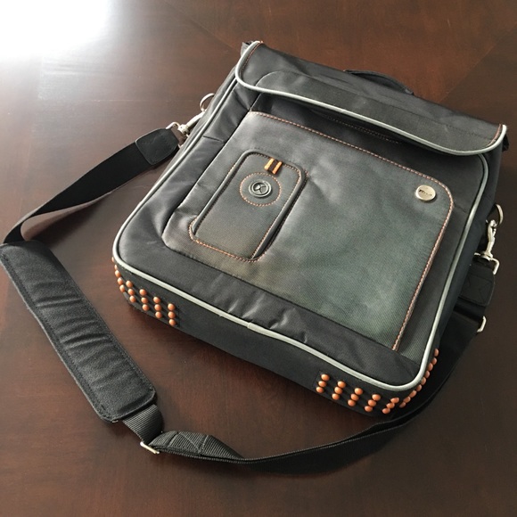 Brand New Targus crossbody Travel or Computer bag